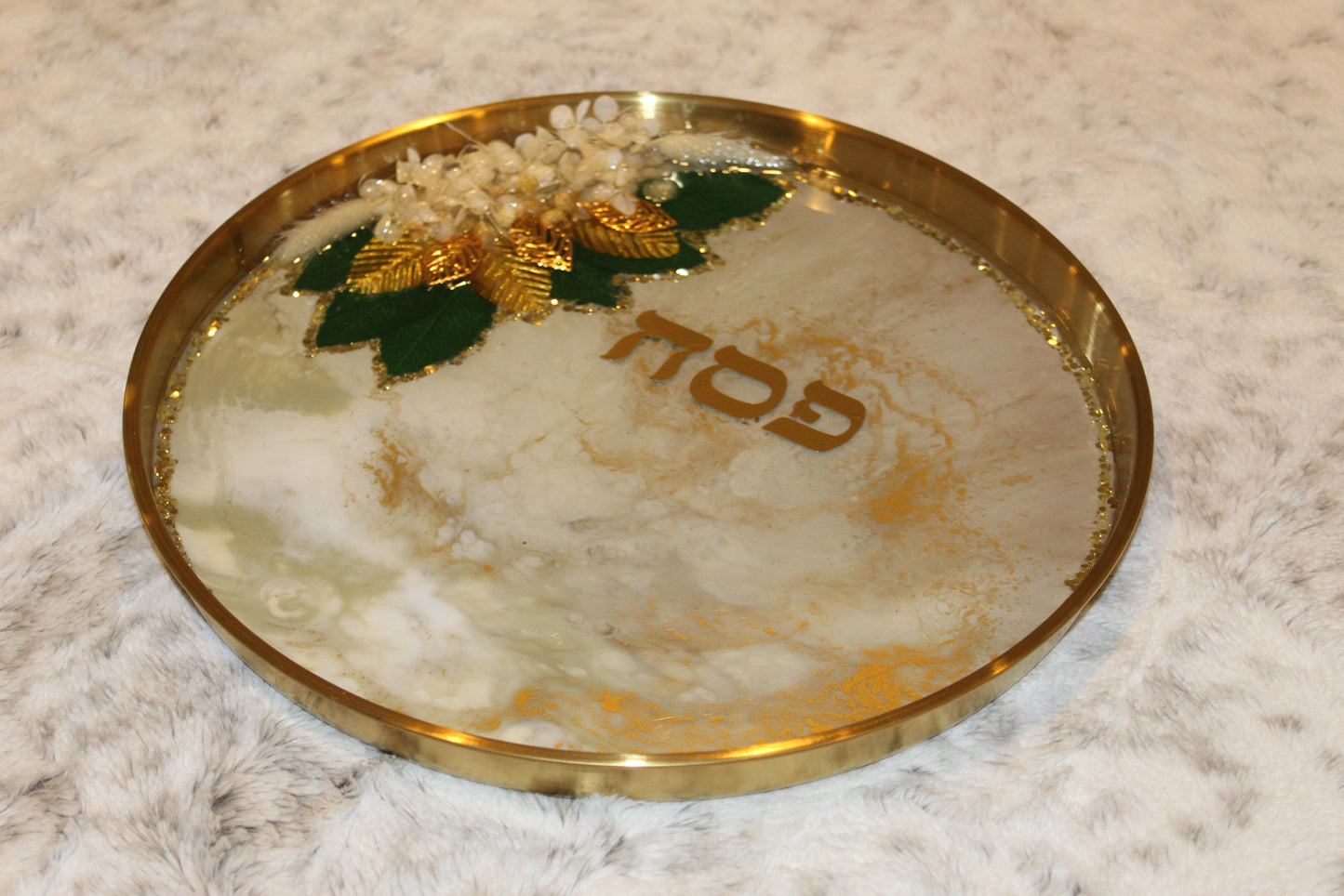 The Flower and Leaf Plate